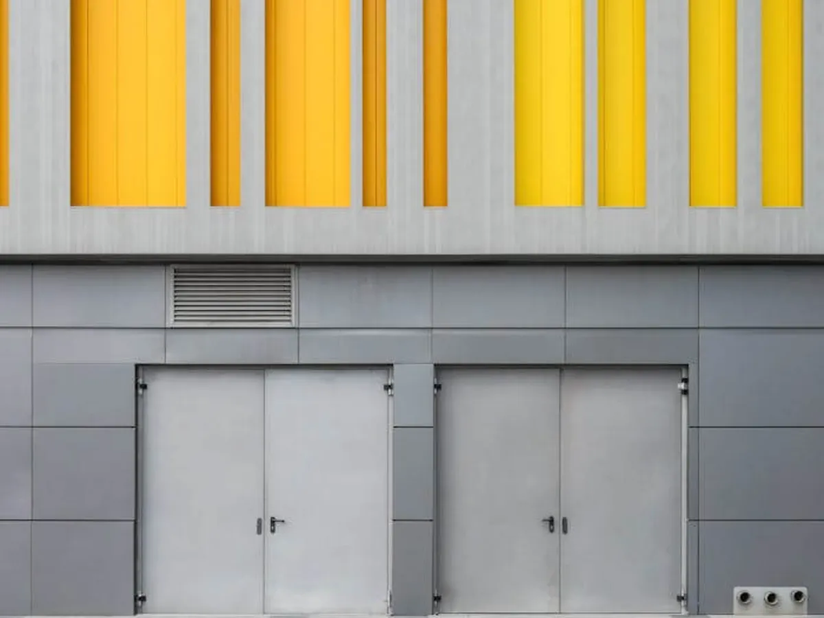Thermal Insulated Sectional Door (SPU 67)